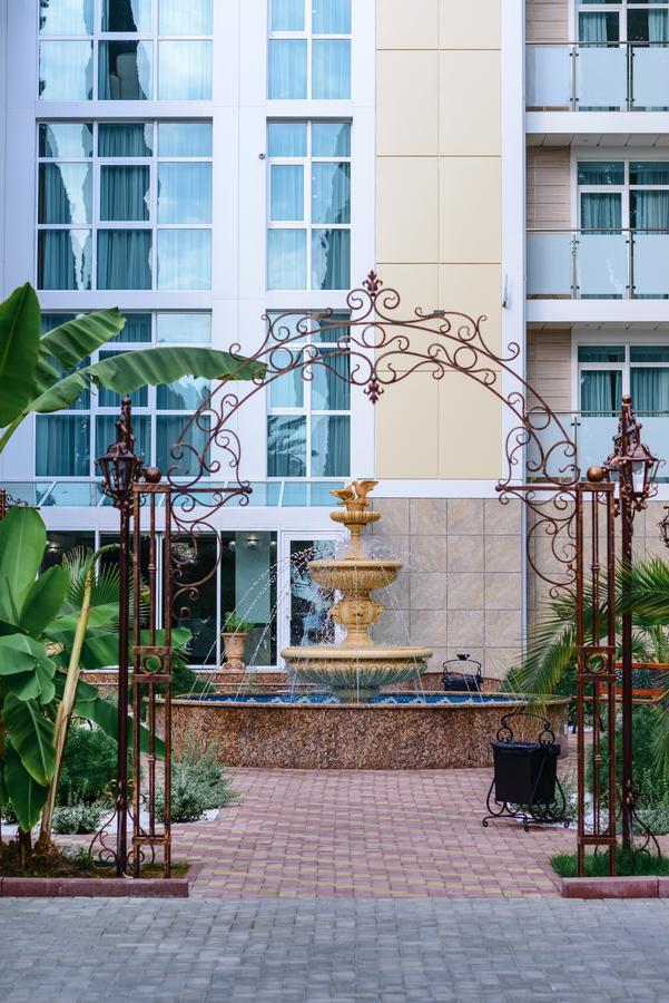 Hotel Cheluskintsev Gagry Exterior photo