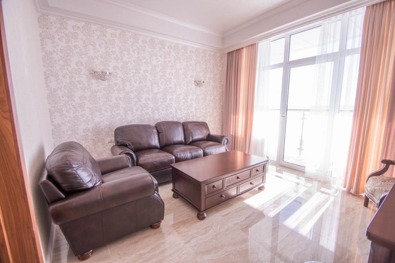 Hotel Cheluskintsev Gagry Exterior photo
