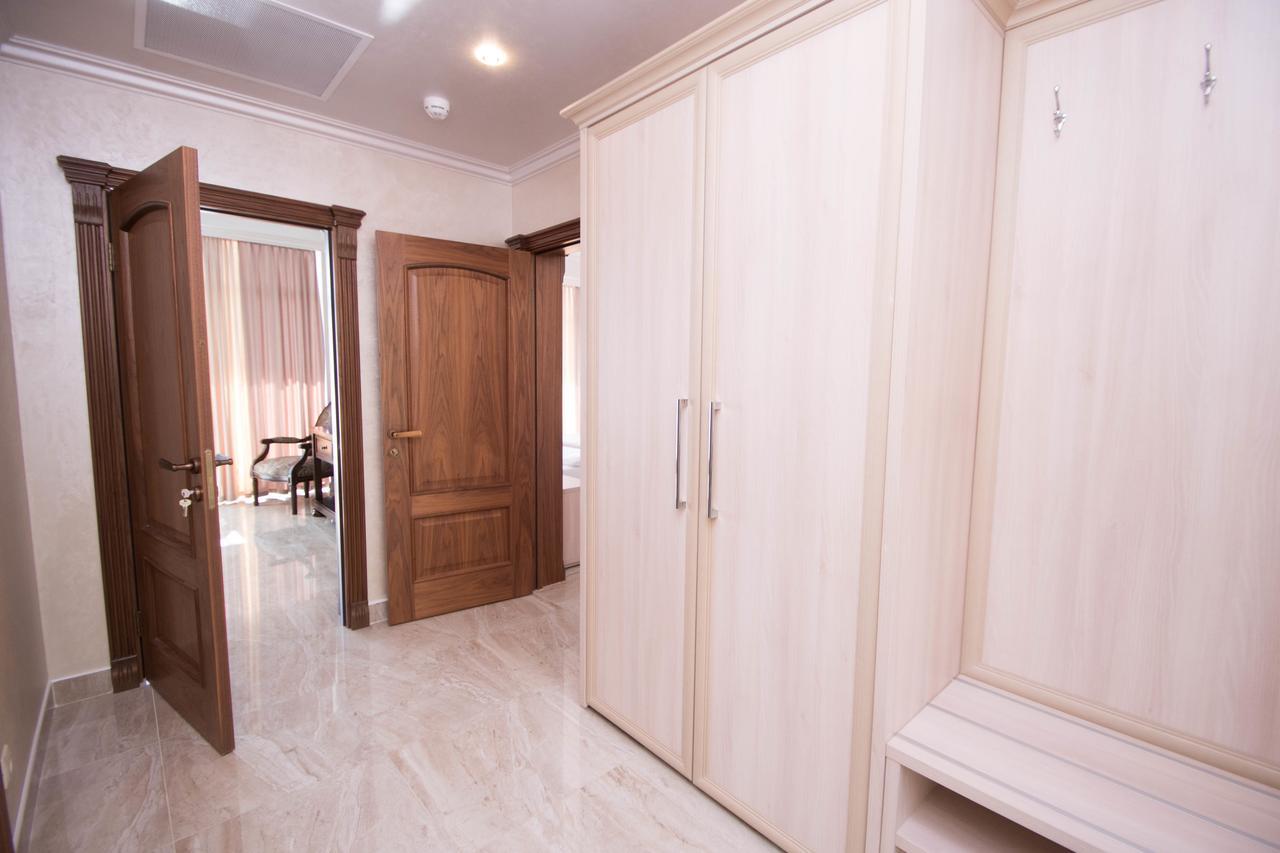 Hotel Cheluskintsev Gagry Exterior photo